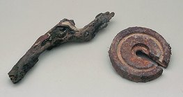 Madera podrida y hierro oxidado