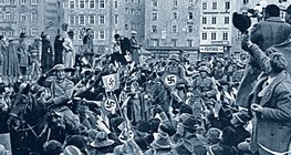 Dando la bienvenida a las tropas alemanas en Austria en 1938