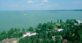 El lago Balaton, el lago más grande en Europa Central