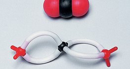 Modelos de espaço preenchido e de bolas e varetas da molécula de dióxido de carbono