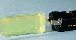 La luz viaja en línea recta