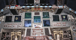 Cockpit de um ônibus espacial