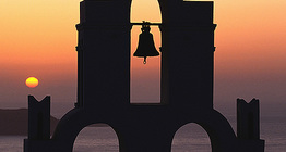 Sinos na ilha de Santorini