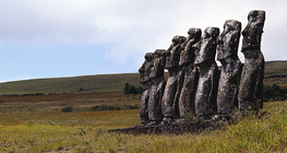 Moáis en la isla de Pascua