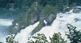 Cataratas do Reno perto de Schaffhausen (Suíça)