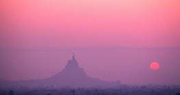 Castillo de Monteagudo a la puesta del sol