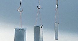 A massa e o volume de objetos homogéneos do mesmo material são diretamente proporcionais