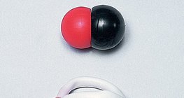 Molécula do monóxido de carbono: modelos de espaço preenchido e de bolas e varetas