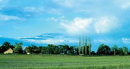 Nuvens consistem em pequenas gotículas de água