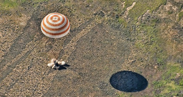 Aterrissagem da cápsula Soyuz TMA-17