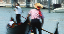 Gondolas em Veneza