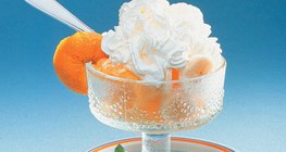 Copa de frutas con nata