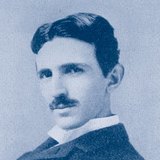 Nikola Tesla (1856-1943), inventor y físico estadounidense de origen serbio
