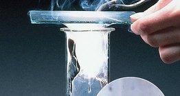 Combustión de magnesio en dióxido de carbono