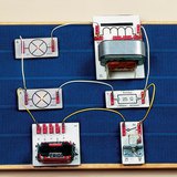 Circuito com um indutor de núcleo de ferrite