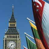 Big Ben con las banderas de los países de la Mancomunidad de Naciones