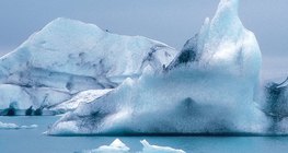 Iceberg de forma irregular