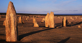 Formações rochosas no deserto Pinnacles