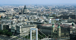 Vista de Budapeste com a ponte de Elisabeth