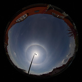 Halo de 22° alrededor del Sol