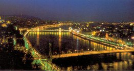Budapest por la noche (Hungría)