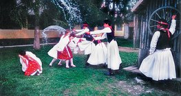 Riego de Pascua (tradición popular húngara)