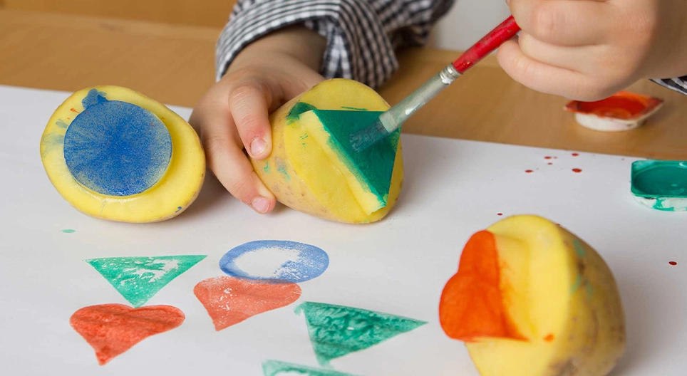 Aventuras geométricas 2. – Jogar com sólidos geométricos